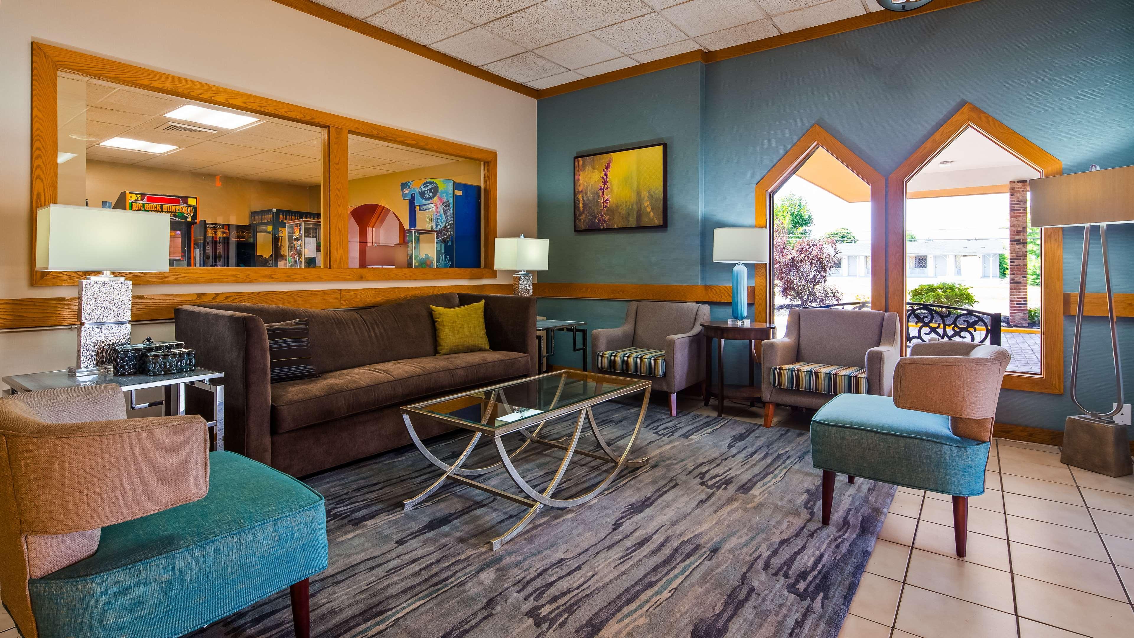Best Western Woodhaven Inn Exterior photo