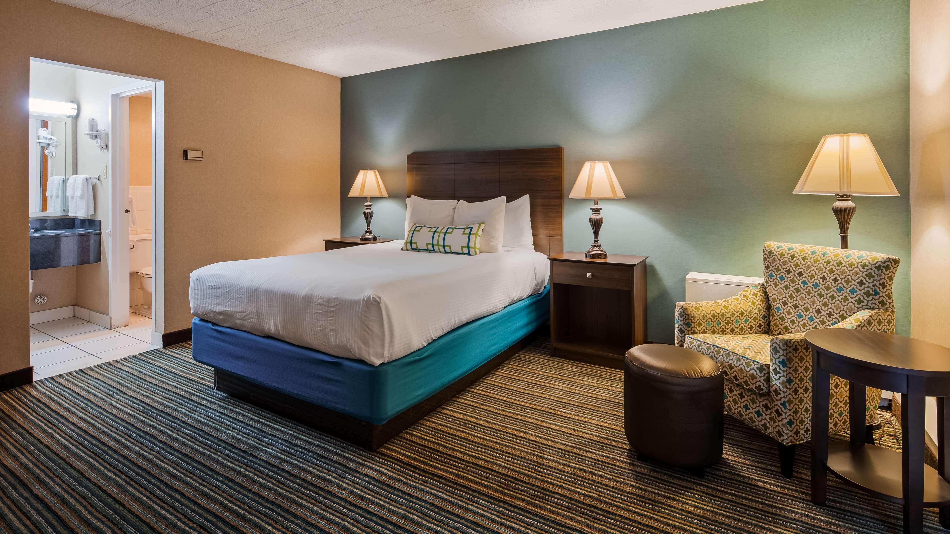 Best Western Woodhaven Inn Exterior photo