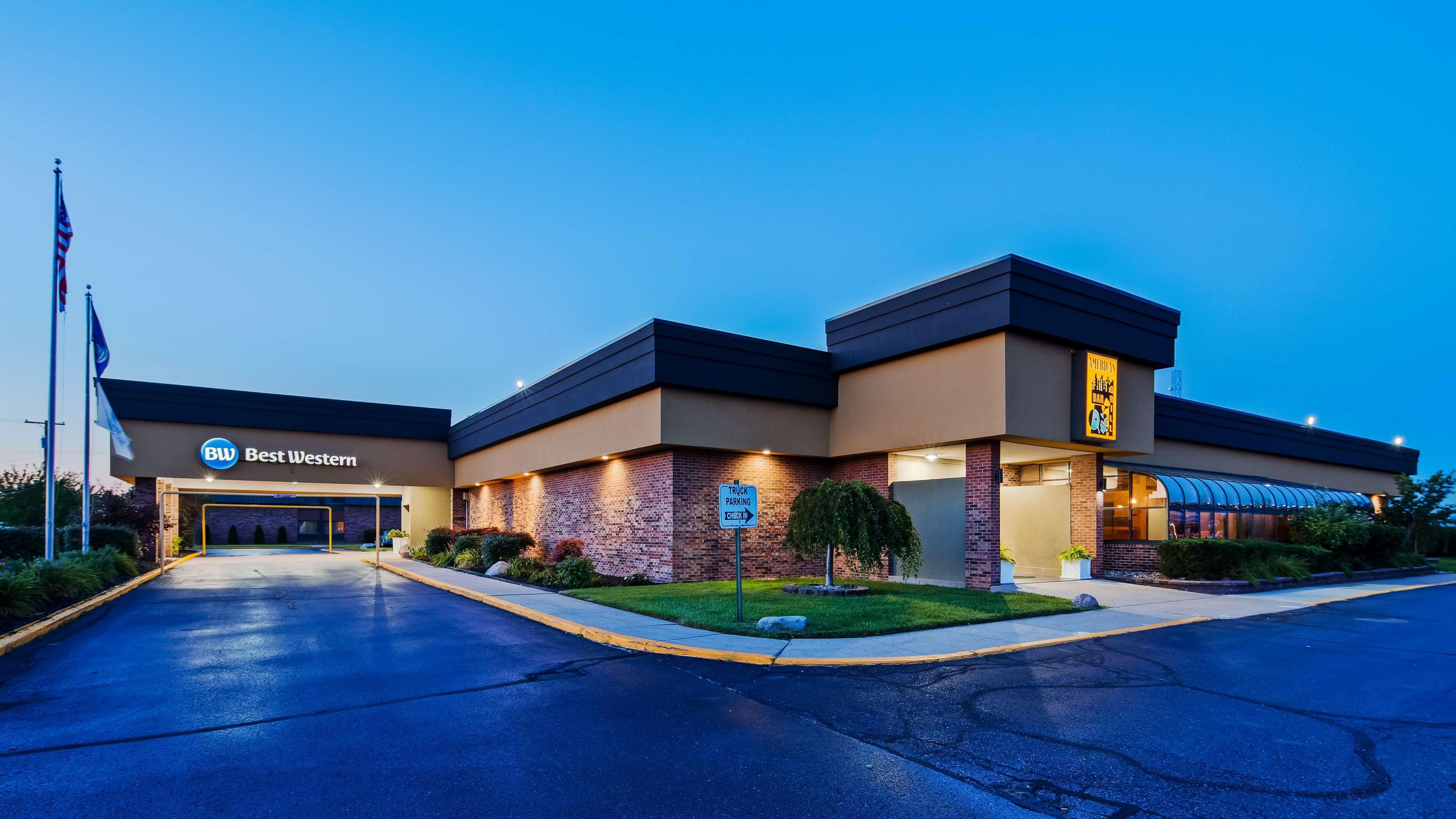 Best Western Woodhaven Inn Exterior photo