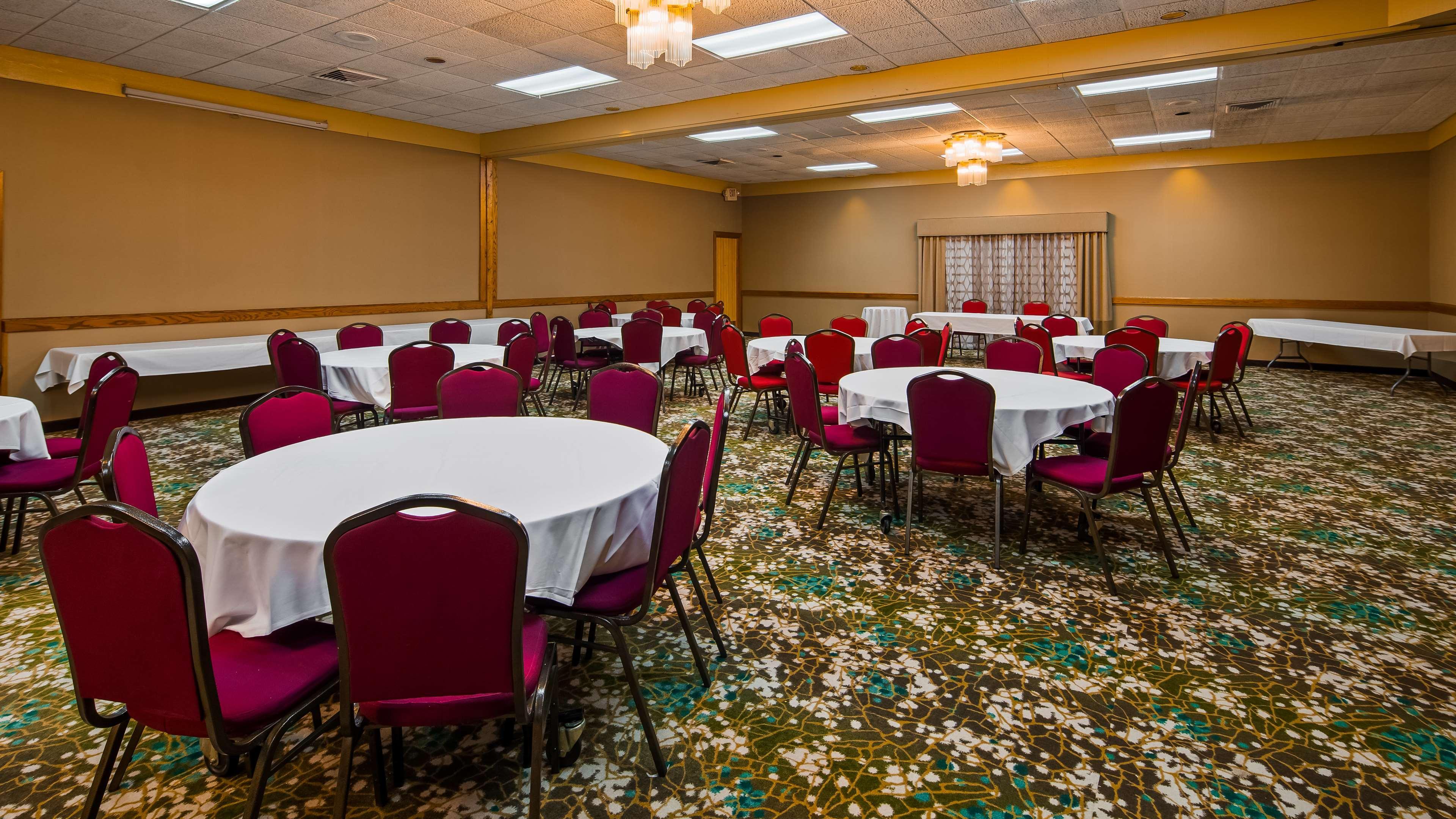 Best Western Woodhaven Inn Exterior photo